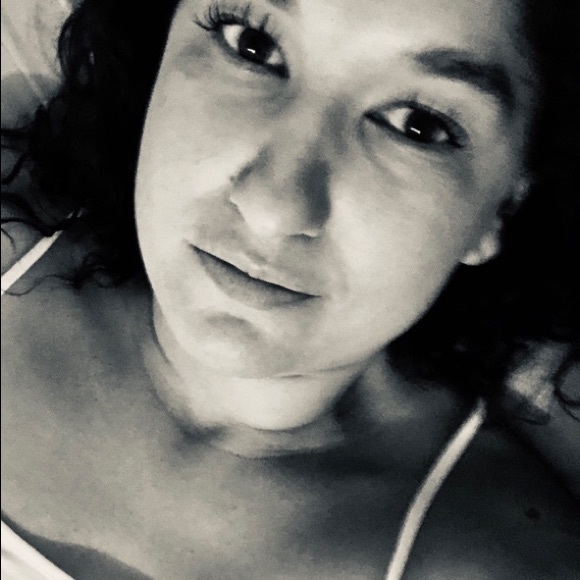 Meet your Posher, Ruby - Picture 1 of 1